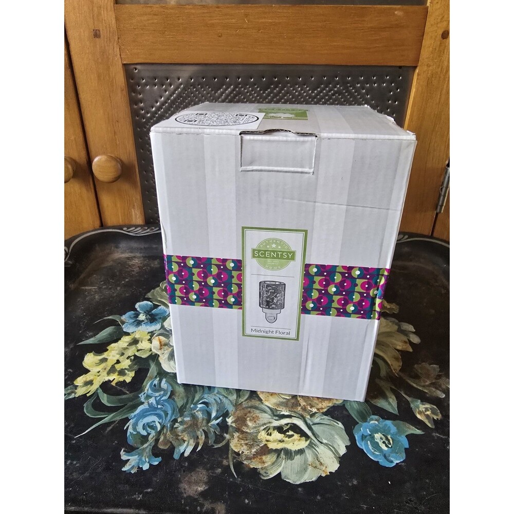 Scentsy MIDNIGHT FLORAL Mini Wax Warmer Glass Wall Plug-In No Bulb In box